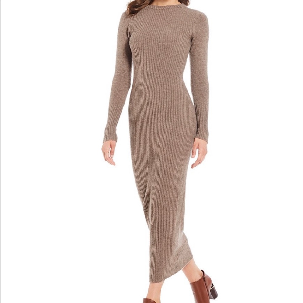 Ribbed Sweater Dress v/back